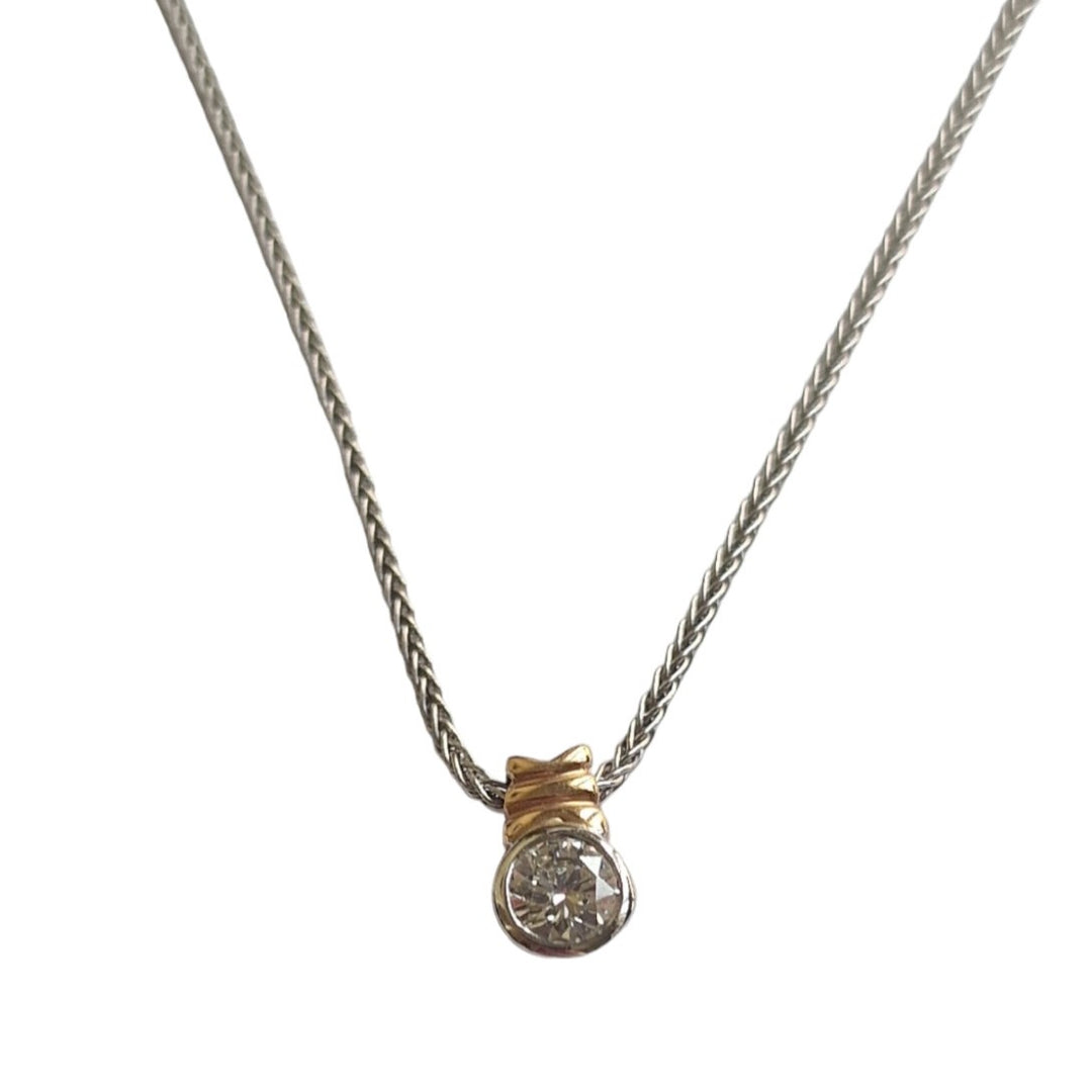 18ct White Gold Diamond Pendant