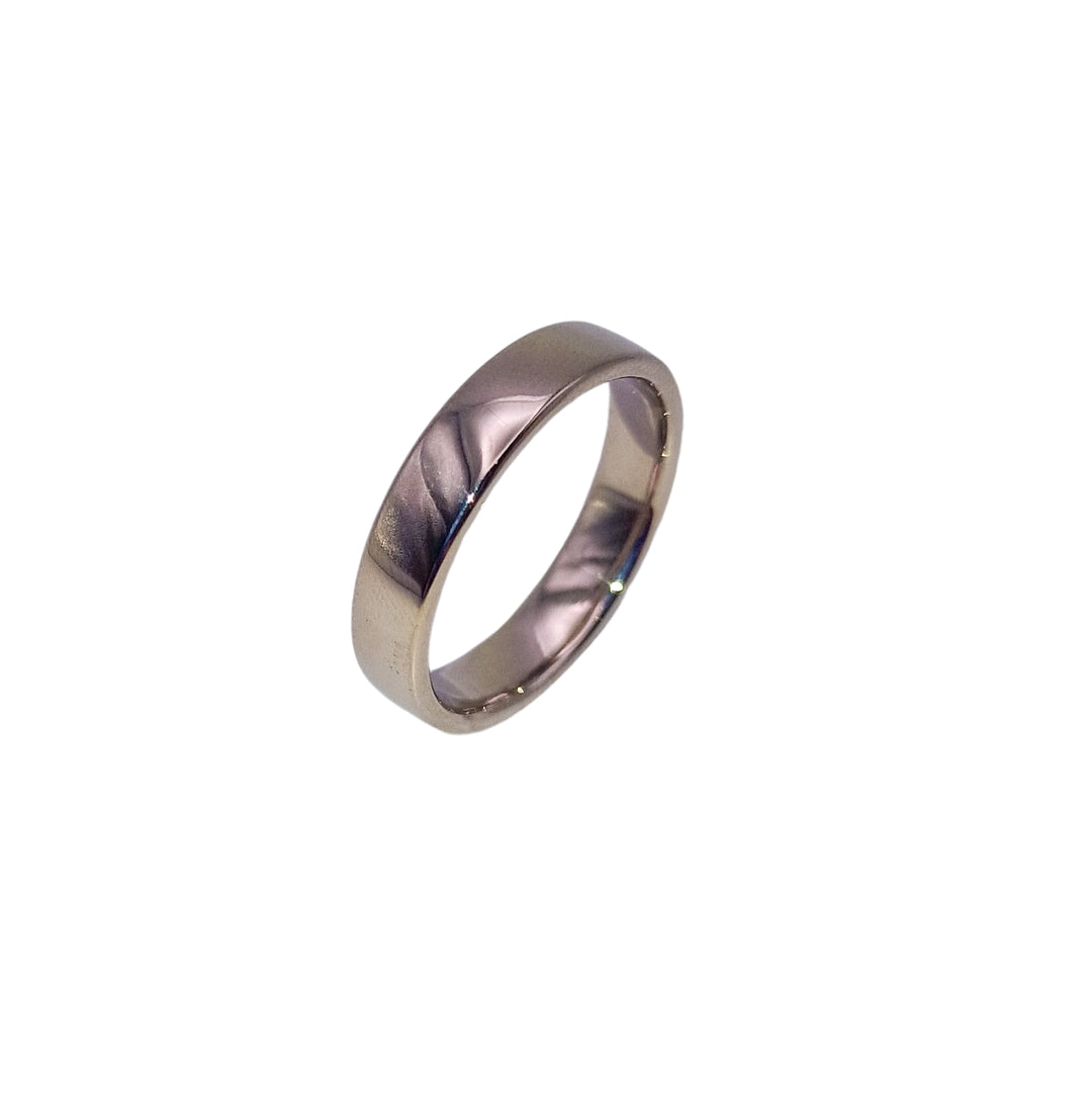 18ct White Gold Gents Wedding Ring