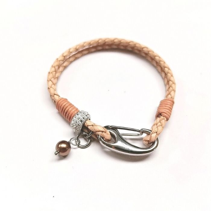 Unique & Co Women’s Natural Leather Bracelet with Crystal Ring Charm & Pearl 19cm