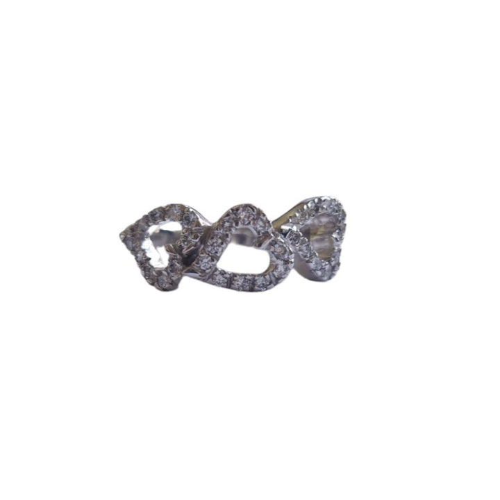 18ct White Gold Diamond Heart Ring