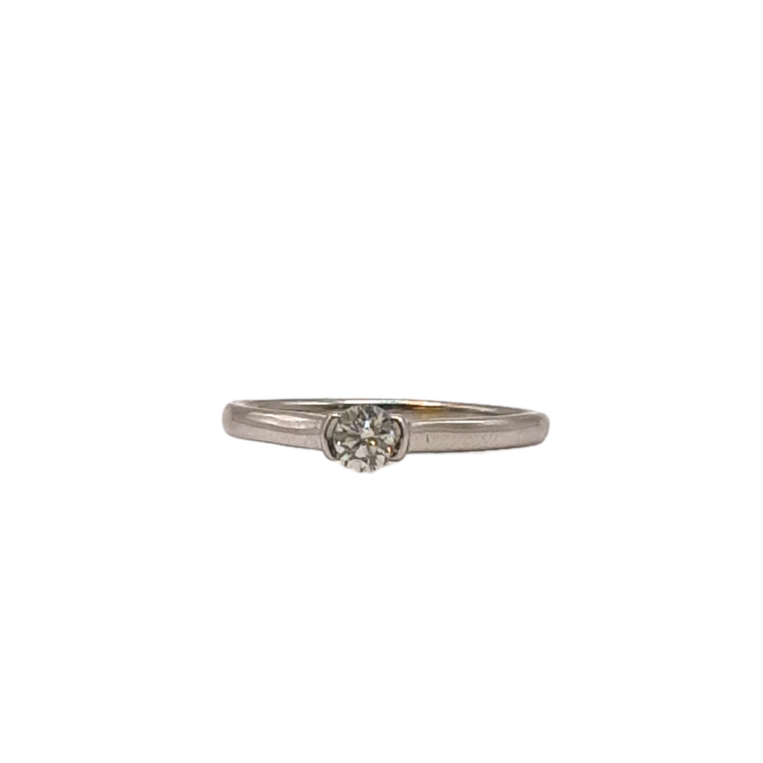 18ct White Gold Solitaire Diamond Ring