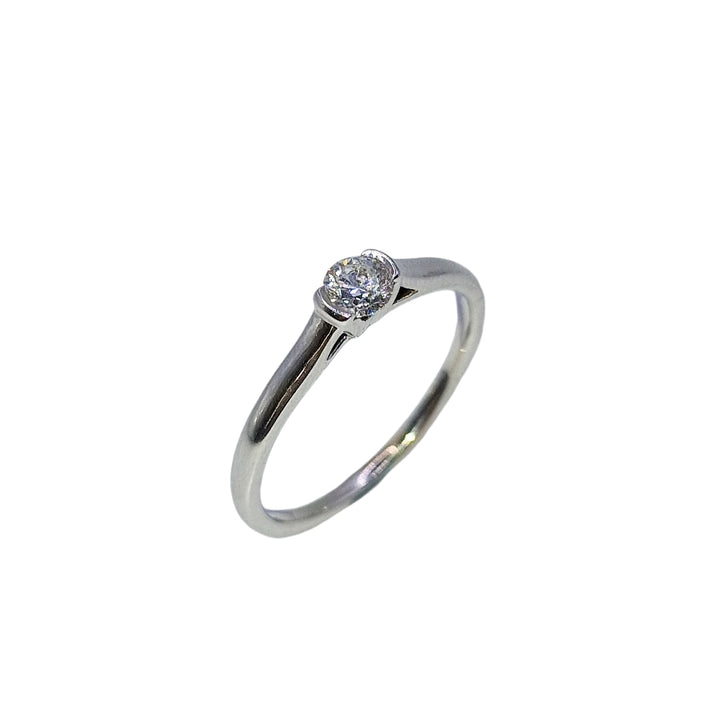 18ct White Gold Solitaire Diamond Ring