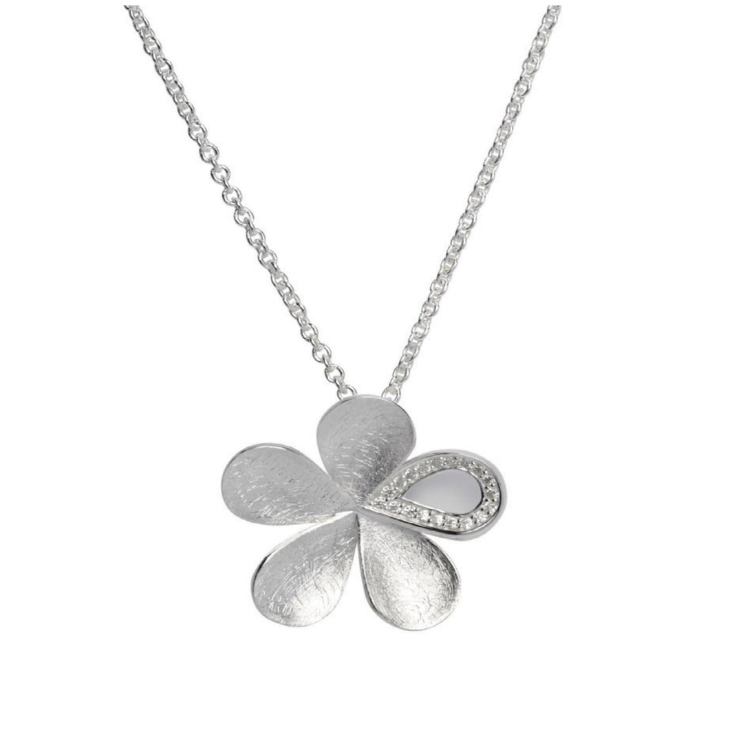 Unique & Co Sterling Silver Flower Pendant & Chain