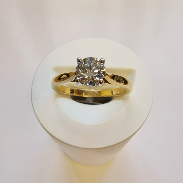 18ct Yellow Gold Diamond Solitaire Ring