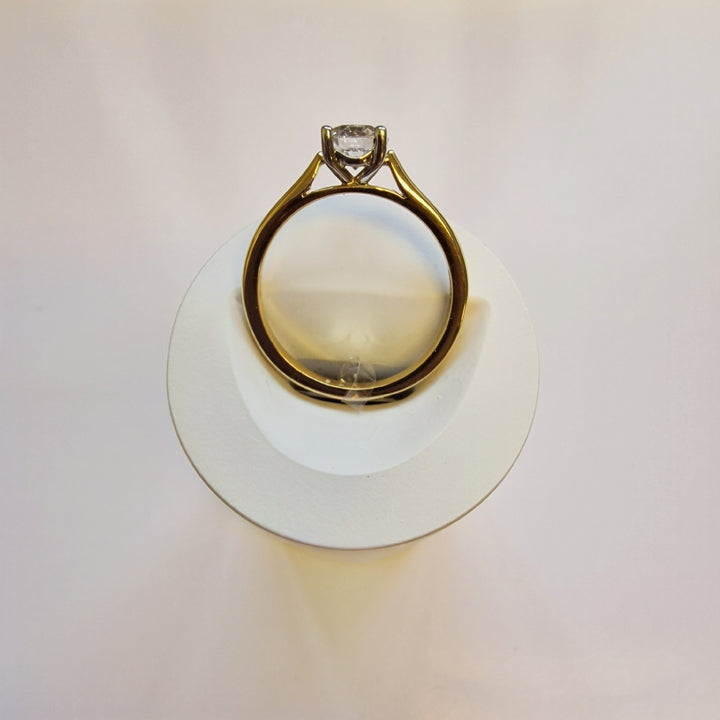 18ct Yellow Gold Diamond Solitaire Ring